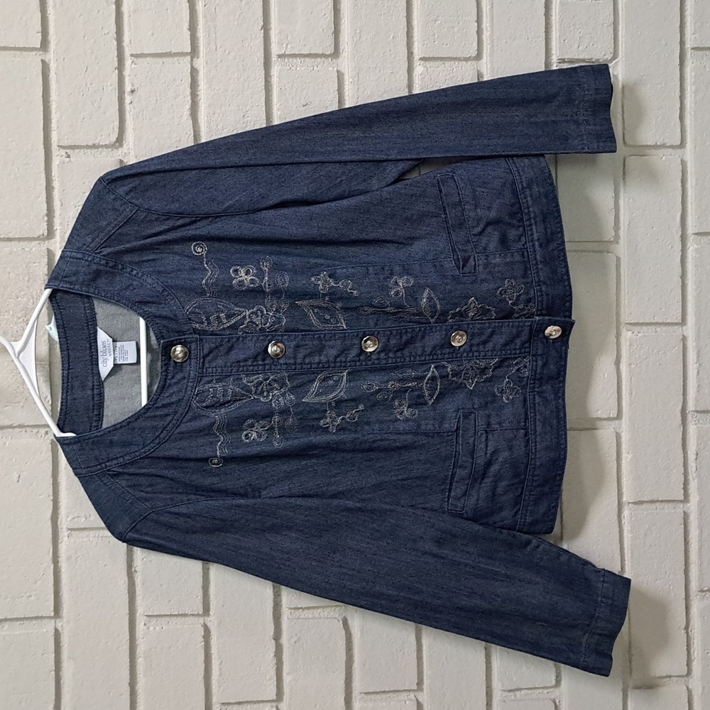 Koret City Blues Embroidered Blue Jean Jacket W/Pockets. Size 10 Petite